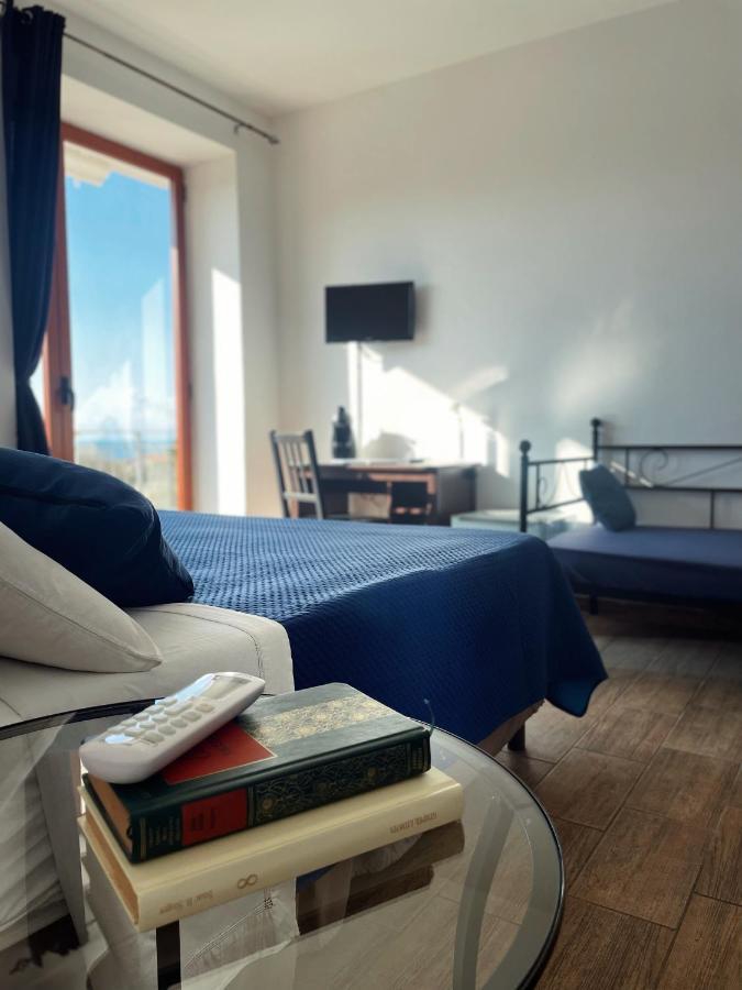 Residenza Cunto Hotel Кастелабате Екстериор снимка