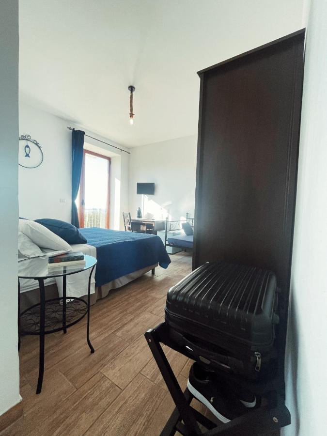 Residenza Cunto Hotel Кастелабате Екстериор снимка